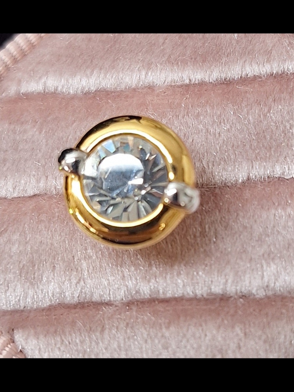 Swarovski Gold & Silver Tone Small Clear Crystal Stud Pin Signed Swan - Picture 3 of 9